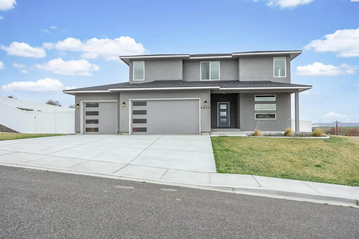 3850 Orchard Street, West Richland, WA 99353