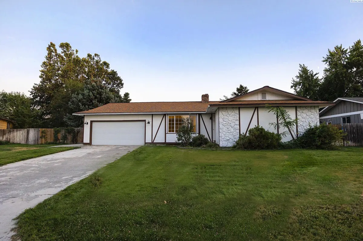 5015 W 6th Pl, Kennewick, WA 99336