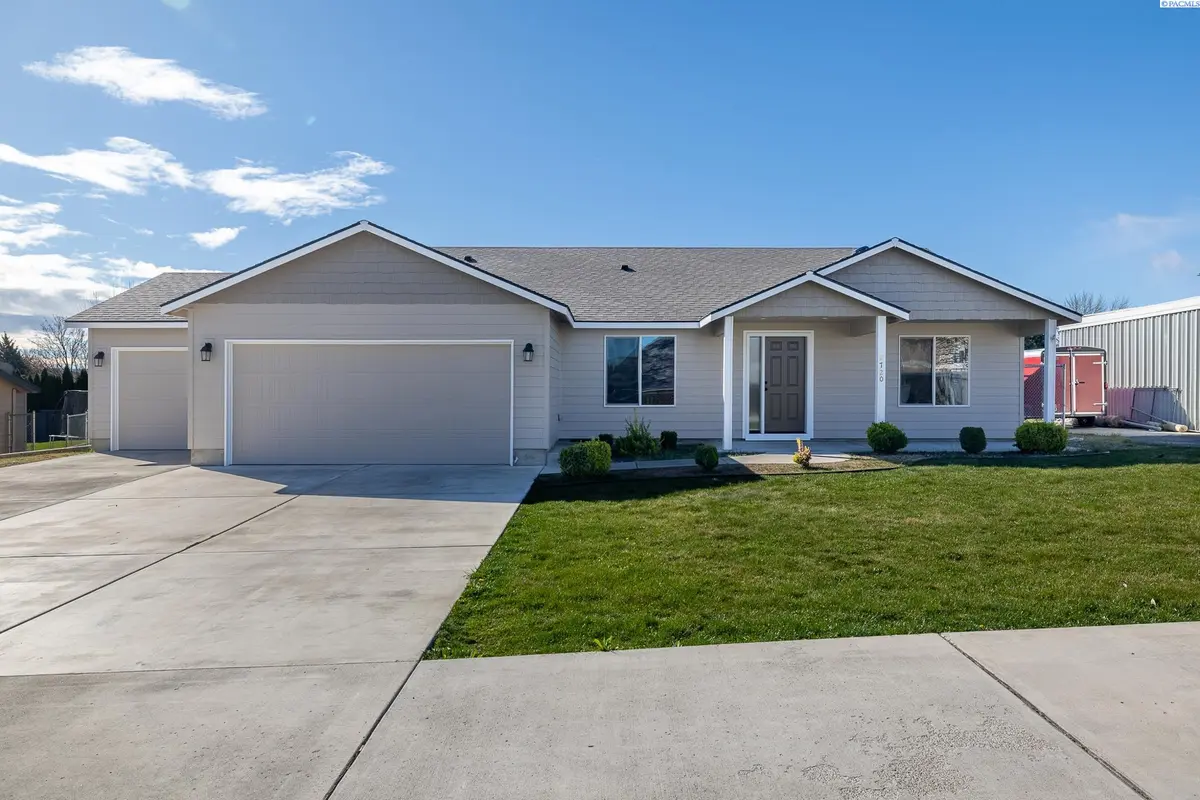 2720 Leslie Rd., Richland, WA 99352