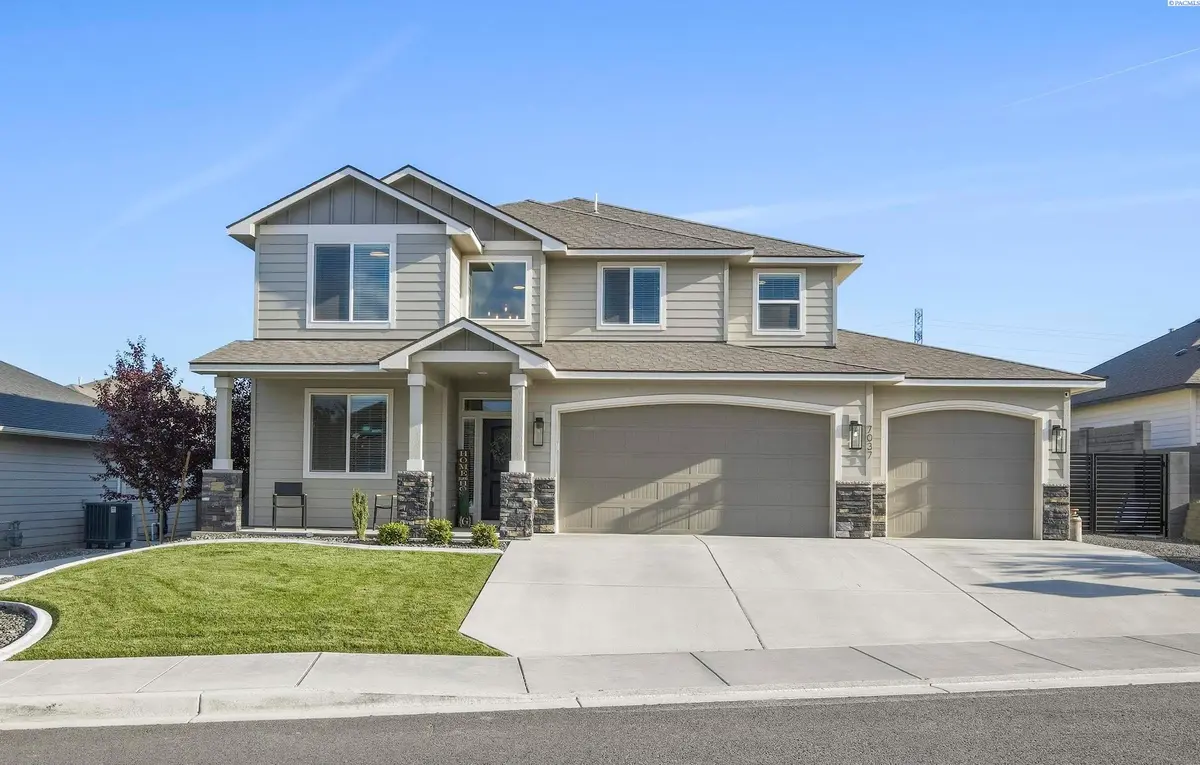 7037 W 35th Ave, Kennewick, WA 99338