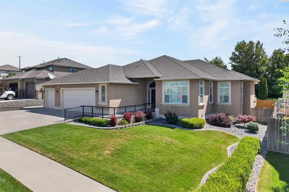 3305 S Volland Street, Kennewick, WA 99337