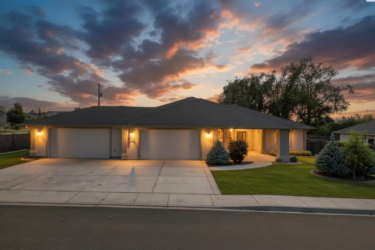 3221 Road 71st Place, Pasco, WA 99301