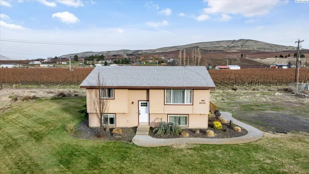28708 E SR 224 NE, Benton City, WA 99320