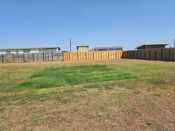 166 Brown Pelican DR, Del Valle, TX 78617