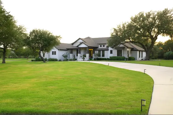 120 Woodland Hills DR, Georgetown, TX 78633