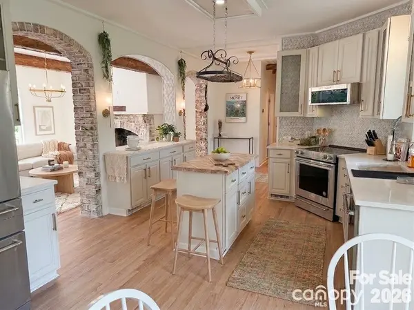 13033 Asbury Chapel RD, Huntersville, NC 28078