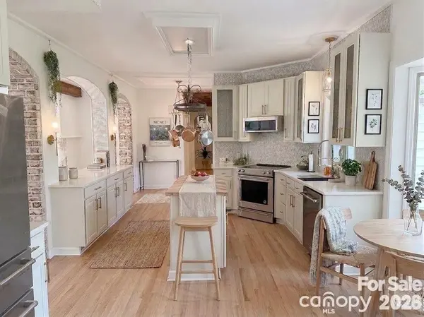 13033 Asbury Chapel RD, Huntersville, NC 28078