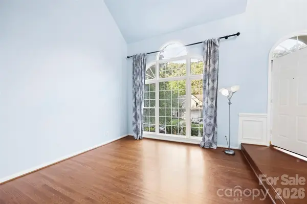 4131 Beauvista DR, Charlotte, NC 28269