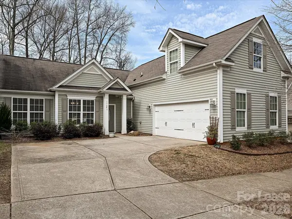 17405 Caldwell Track DR, Huntersville, NC 28078