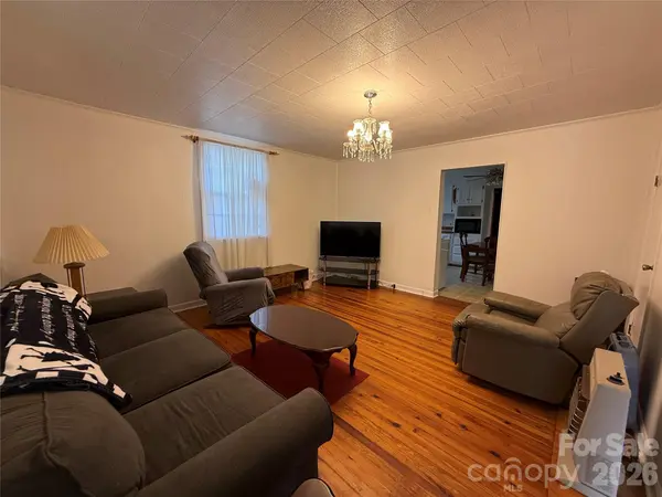 17 Hill ST, Great Falls, SC 29055