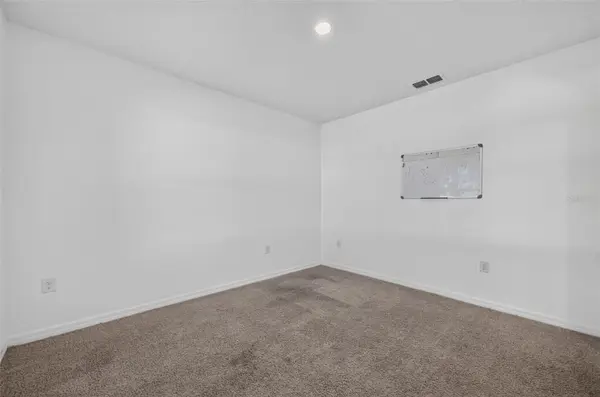 3042 BETHPAGE LOOP, Mount Dora, FL 32757