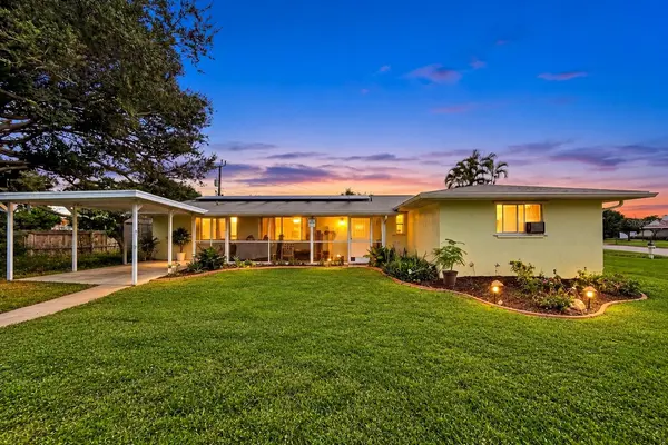 122 ALGIERS DR, Venice, FL 34293