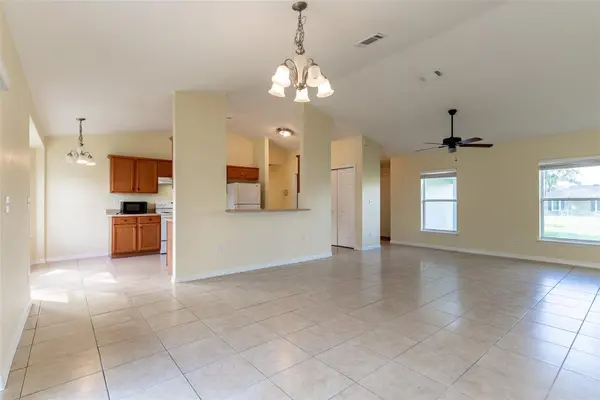 24 PECAN PASS TRL, Ocala, FL 34472