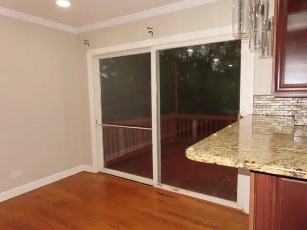 36 Red Haw LN, Lake Zurich, IL 60047