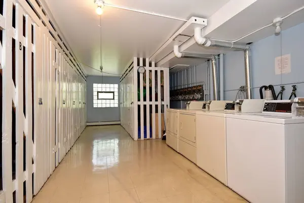 950 Washington BLVD #103, Oak Park, IL 60302