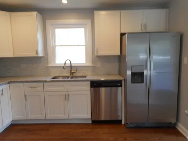 431 W Elm ST, Villa Park, IL 60181