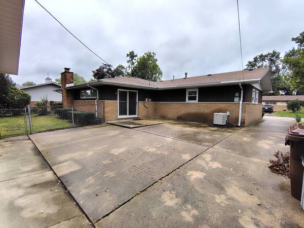 15017 Sunset AVE, Oak Forest, IL 60452