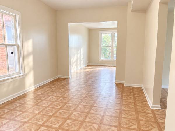 909 N Homan AVE, Chicago, IL 60651