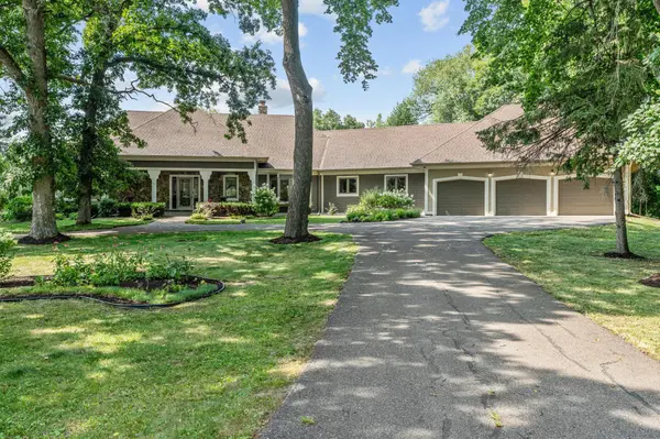 592 County Road 24, Wayzata, MN 55391