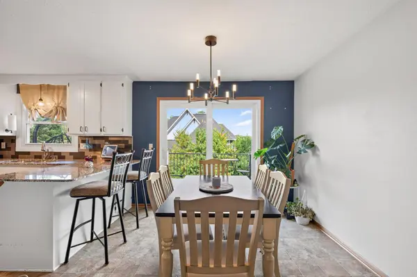 2952 Center RD SW, Prior Lake, MN 55372