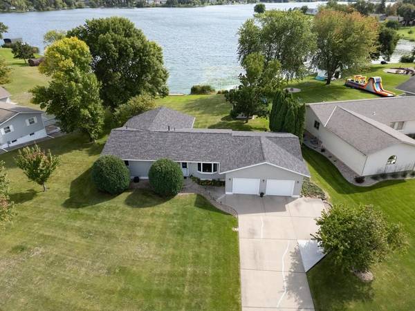 500 Hickman DR, Sauk Centre, MN 56378