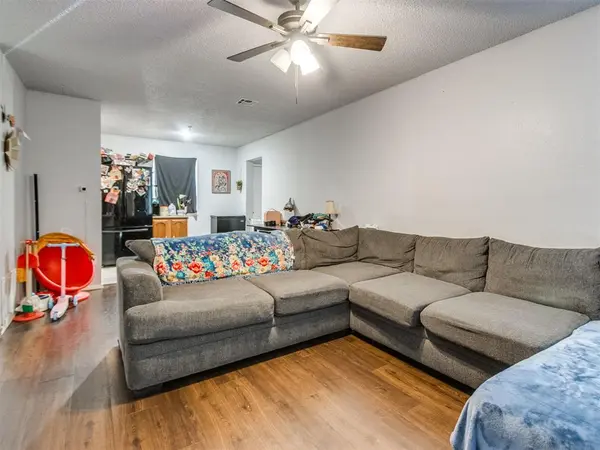511 Holsey DR, Noble, OK 73068