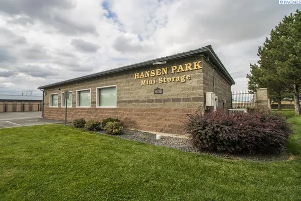 8016 W 4th Ave, Kennewick, WA 99336