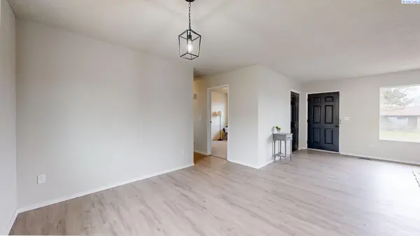 125 Walker Place, Prosser, WA 99350