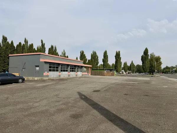 294 Williams Blvd, Richland, WA 99354