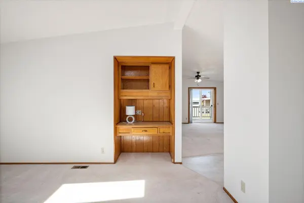 312 S Columbia Center Blvd #62 #62, Kennewick, WA 99336