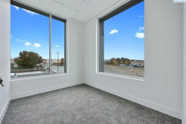 9425 Sandifur Parkway #201, Pasco, WA 99301