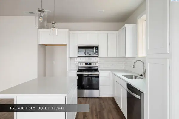 2817 S Beech Street, Kennewick, WA 99337