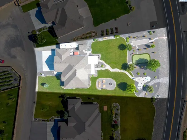 87069 E Haven View PR SE, Kennewick, WA 99338