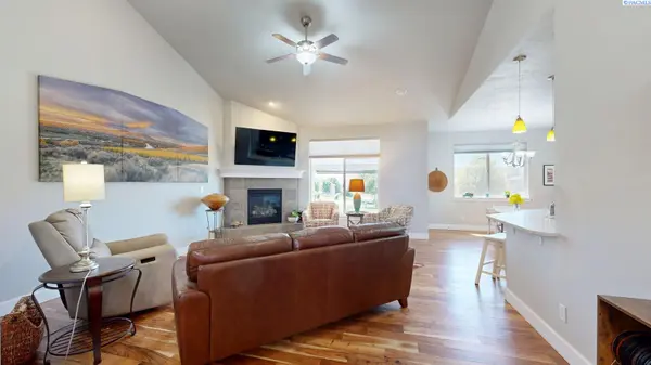 87069 E Haven View PR SE, Kennewick, WA 99338