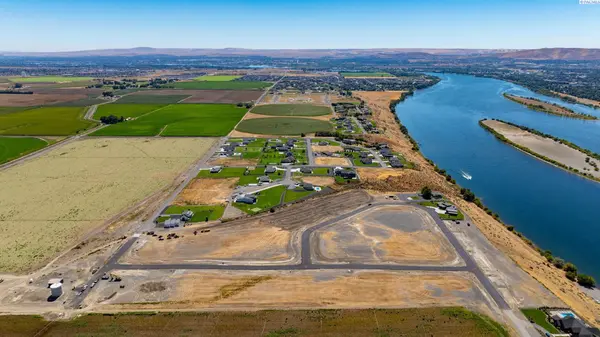 Lot 8 65 Limousin Lane, Pasco, WA 99301