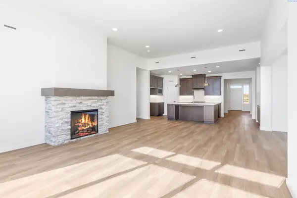 2988 Tarragon Ave, Richland, WA 99352