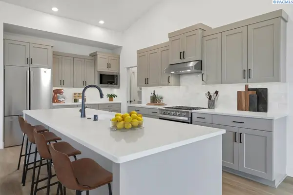 3256 Emory Ave, Richland, WA 99354