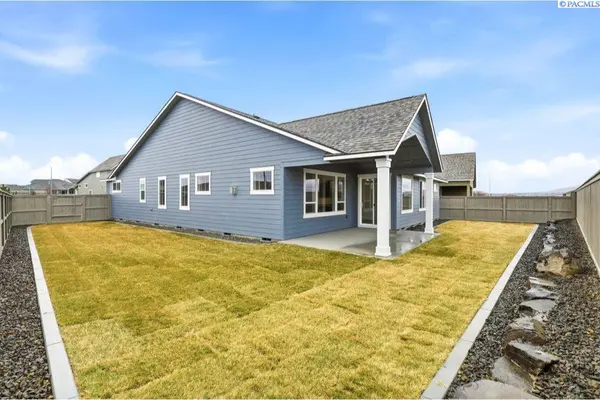 3256 Emory Ave, Richland, WA 99354