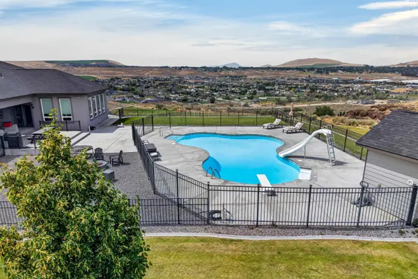 108133 E 217 Pr SE, Kennewick, WA 99338