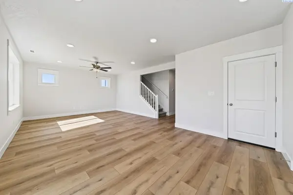 6616 Desert Ridge Ln., Pasco, WA 99301