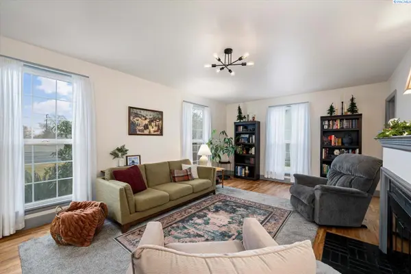 503 W 1st Avenue, Kennewick, WA 99336