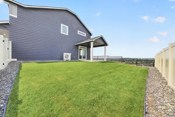 1601 SW Kelandren drive, Prosser, WA 99350