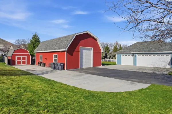 6004 Glenbrook Loop, West Richland, WA 99353