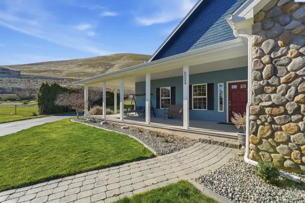 6004 Glenbrook Loop,  West Richland,  WA 99353