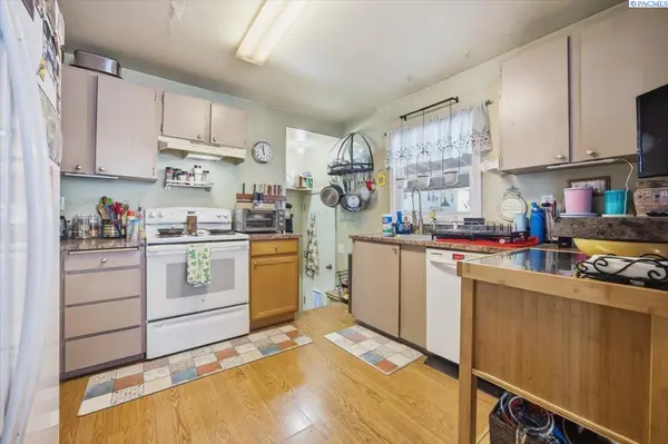 1217-1219 McPherson Ave, Richland, WA 99354