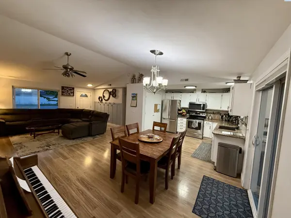 2924 Iris Street, West Richland, WA 99353
