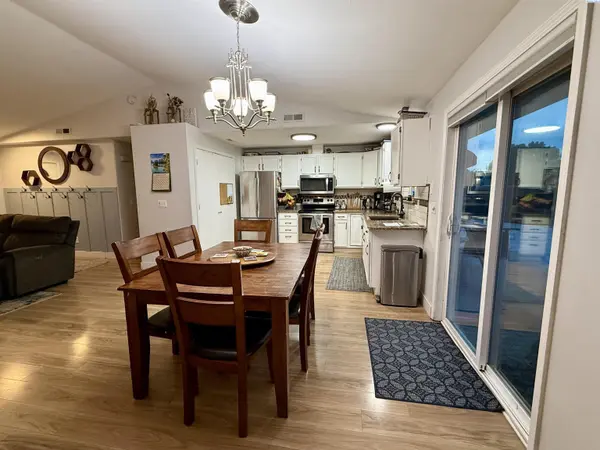 2924 Iris Street, West Richland, WA 99353