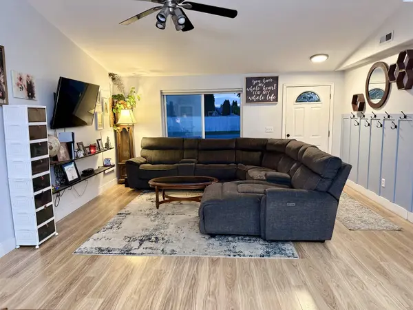2924 Iris Street, West Richland, WA 99353