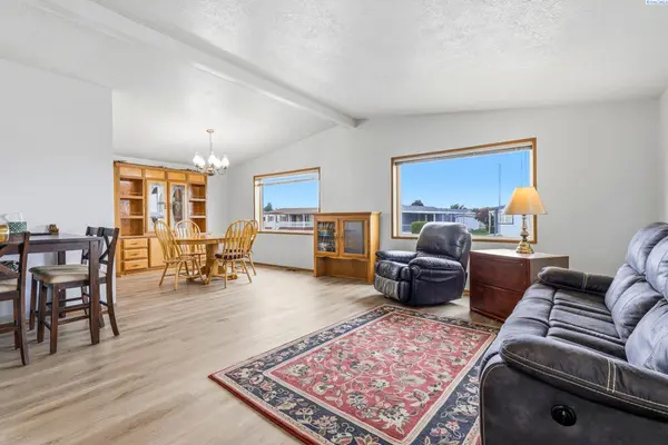 312 S Columbia Center Blvd. #43 #43, Kennewick, WA 99336