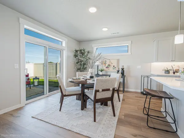 7304 W 24th Ave, Kennewick, WA 99338